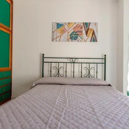 Guesthost - Alma Karalis Apartment Cagliari