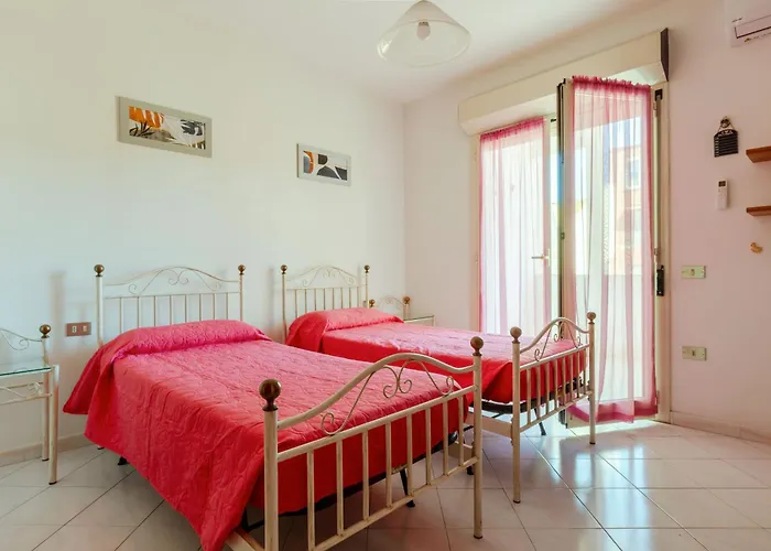 Guesthost - Alma Karalis