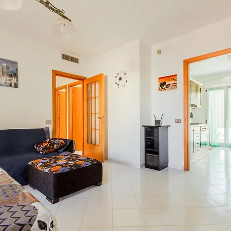 Guesthost - Alma Karalis Appartement